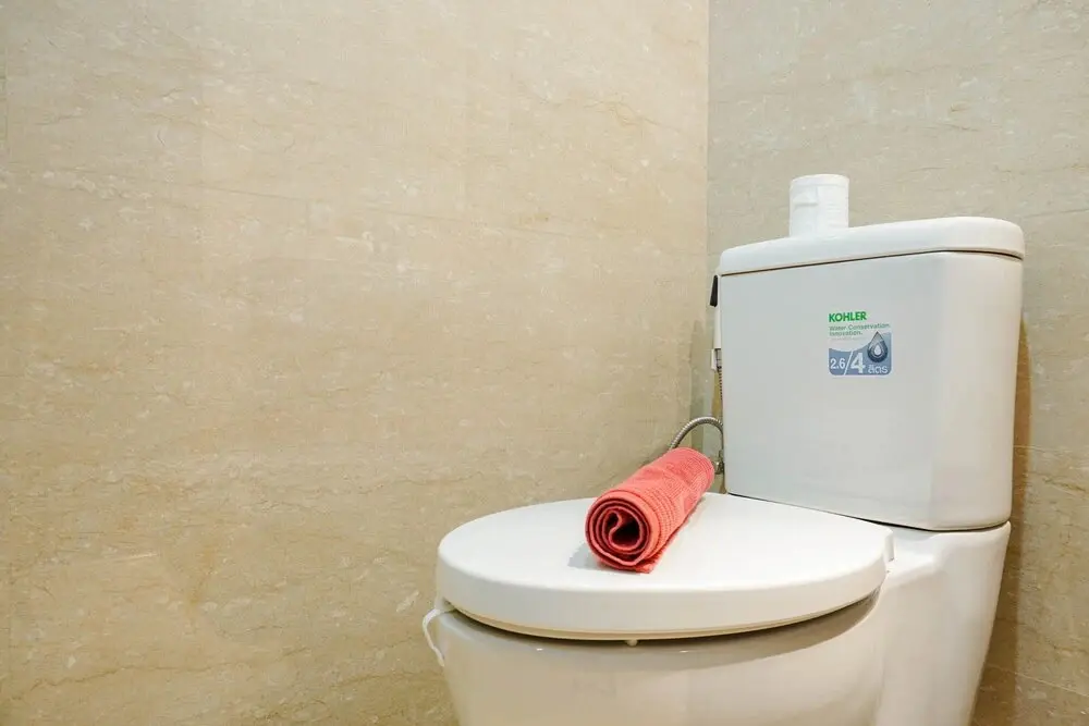Джакарта: Cozy and Furnished Studio at Menteng Park Apartment