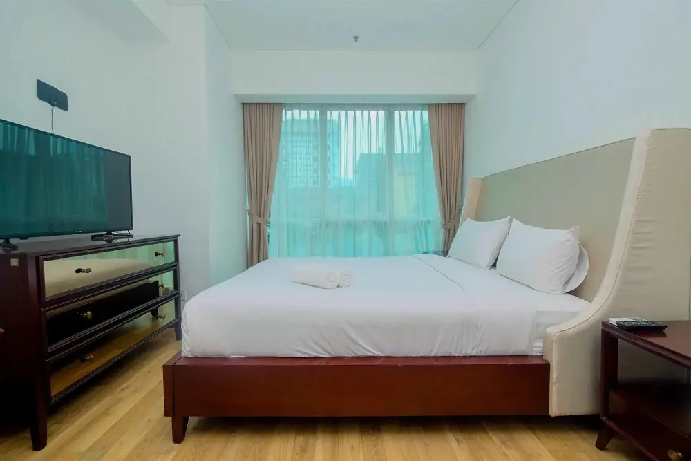 Джакарта: Cozy 1BR with Workspace at Setiabudi Skygarden Apartment