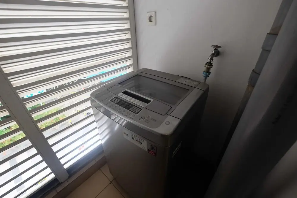 Джакарта: Cozy 1BR with Workspace at Setiabudi Skygarden Apartment