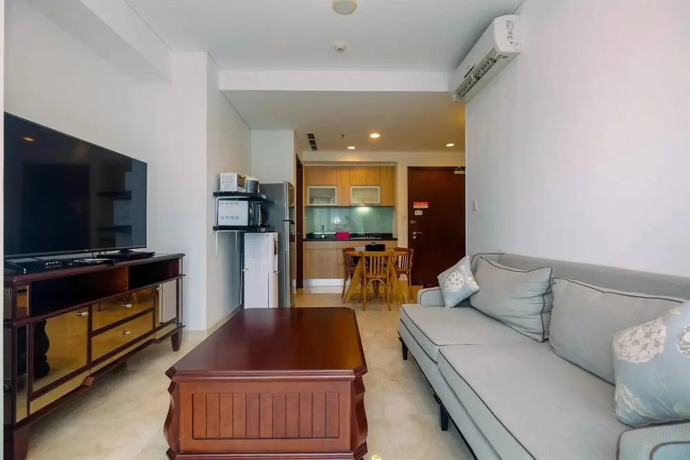 Джакарта: Cozy 1BR with Workspace at Setiabudi Skygarden Apartment