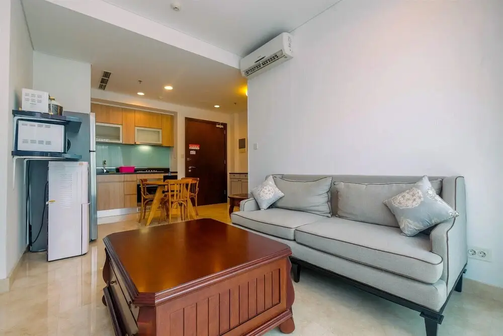 Джакарта: Cozy 1BR with Workspace at Setiabudi Skygarden Apartment