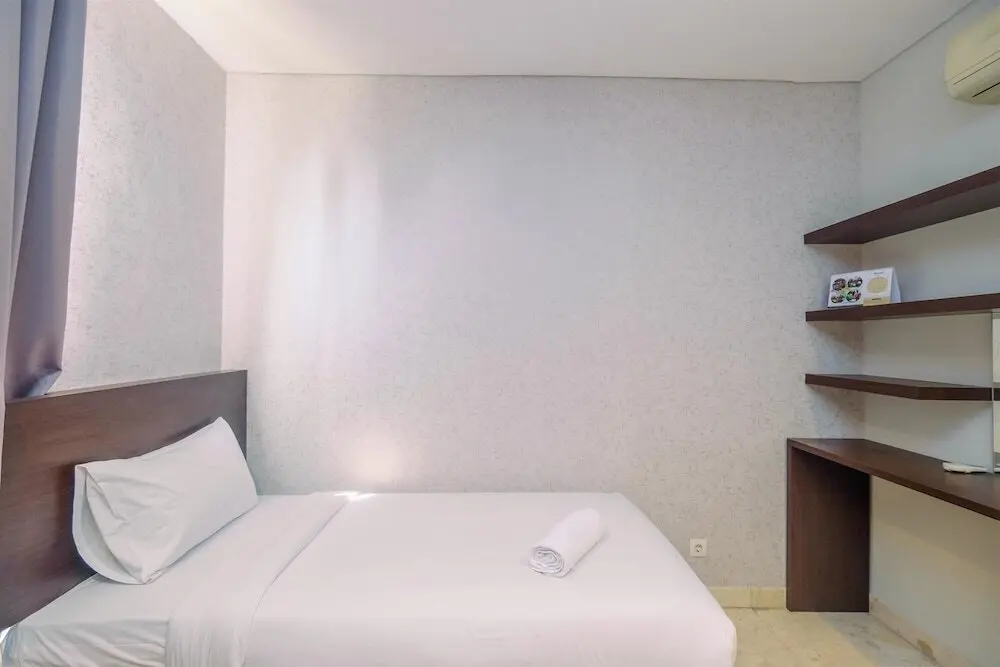 Джакарта: Great Choice and Spacious 3BR at The Empyreal Apartment