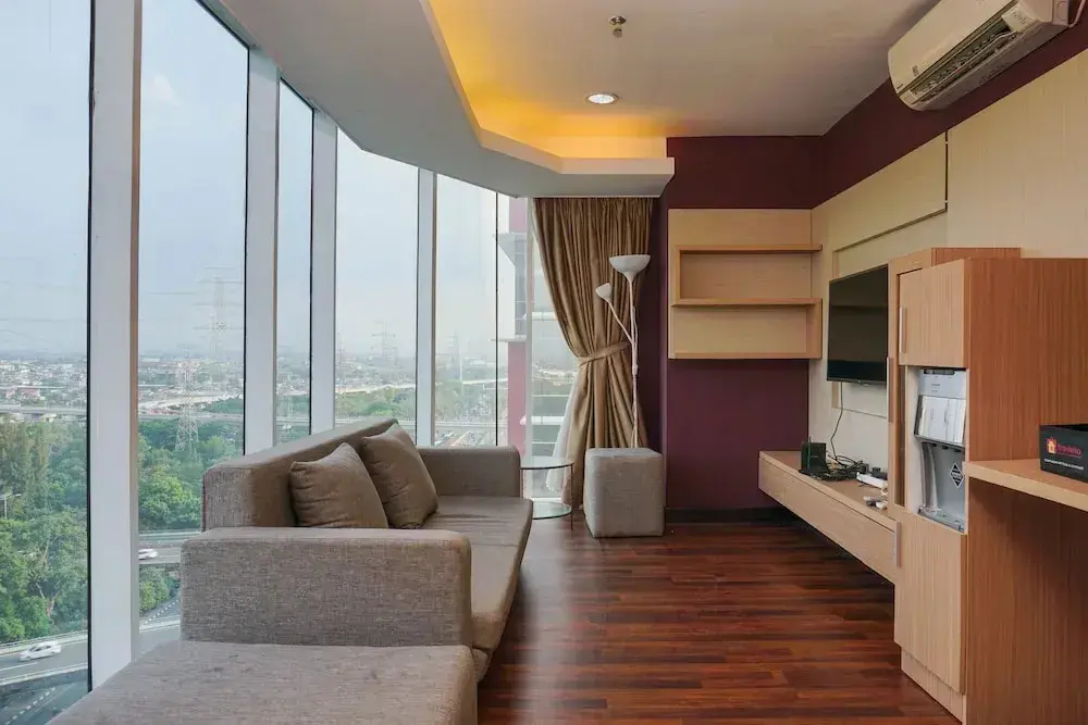 Джакарта: Cozy Living 1BR Tamansari The Hive Apartment