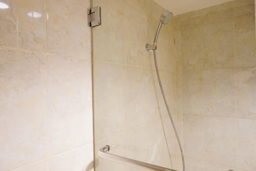 Джакарта: Cozy Living 1BR Tamansari The Hive Apartment
