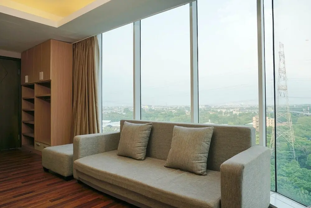 Джакарта: Cozy Living 1BR Tamansari The Hive Apartment