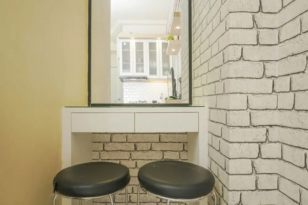 Джакарта: Comfy and Beautiful Studio Green Pramuka Apartment