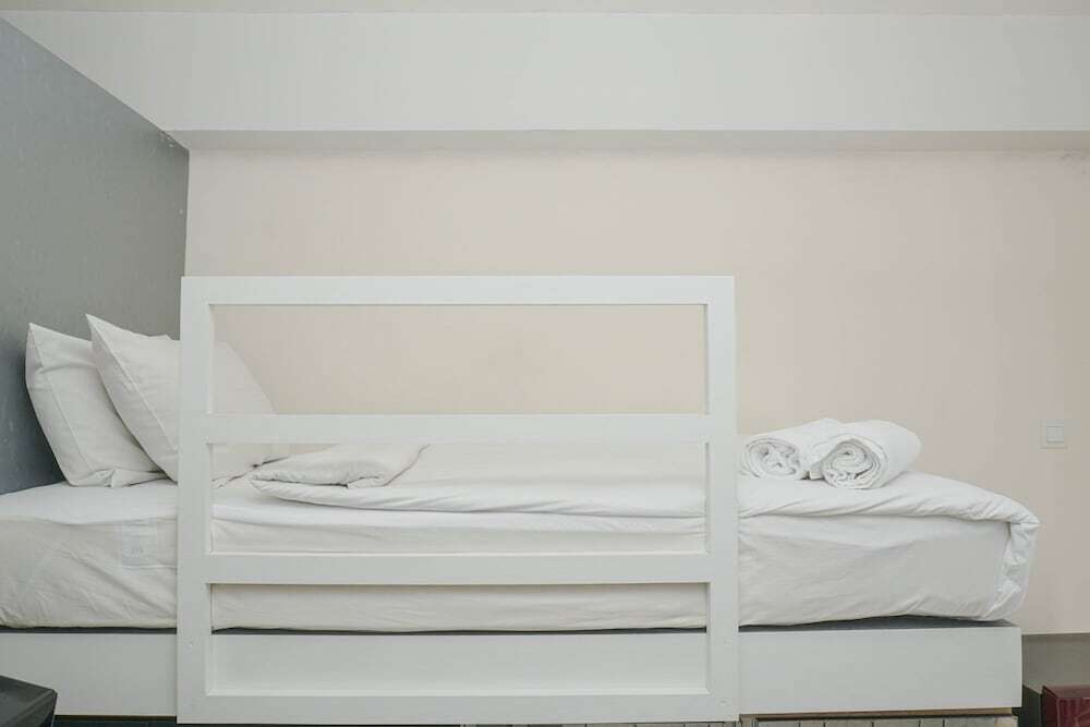Джакарта: Comfy and Beautiful Studio Green Pramuka Apartment