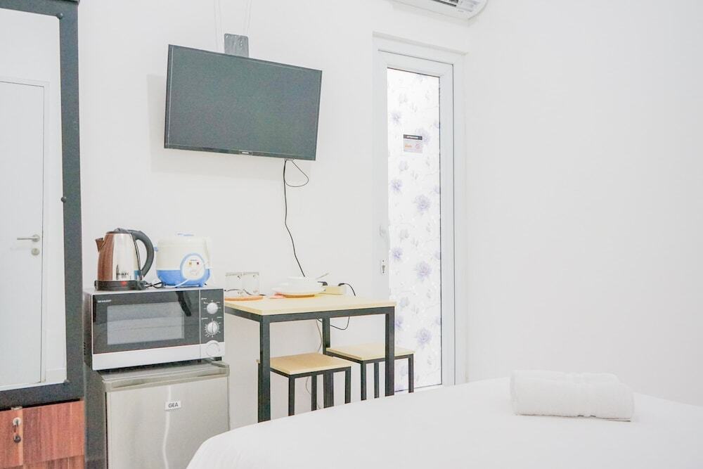 Тангеранг: Minimalist and Simple Studio Apartment Aeropolis Residence