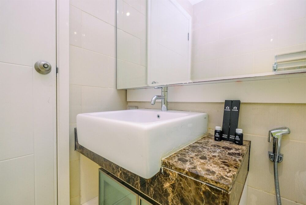 Джакарта: Spacious with City View 2BR Apartment at Casa Grande Residence
