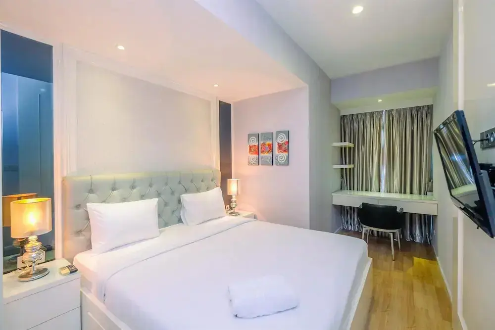 Джакарта: Spacious with City View 2BR Apartment at Casa Grande Residence