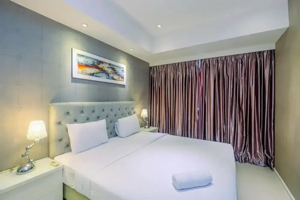 Джакарта: Spacious with City View 2BR Apartment at Casa Grande Residence