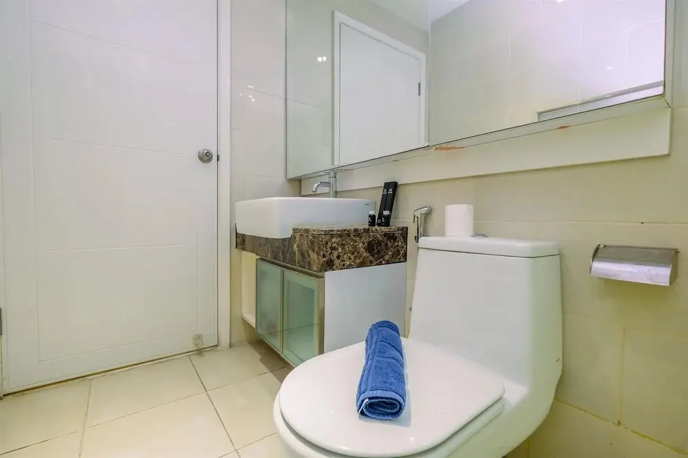 Джакарта: Spacious with City View 2BR Apartment at Casa Grande Residence