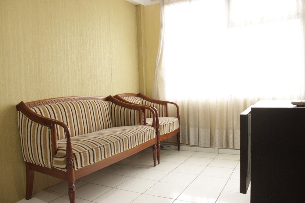 Бандунг: Cozy Relaxing 2BR at The Jarrdin Apartment Cihampelas