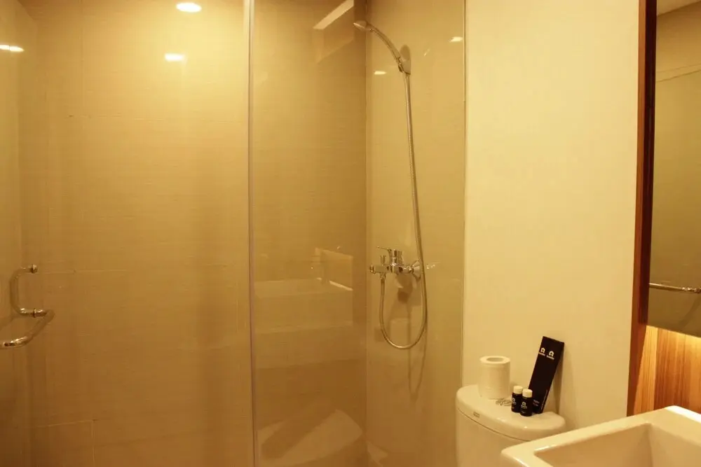 Бандунг: Modern Elegant 2BR Apartment Tamansari Tera Residence