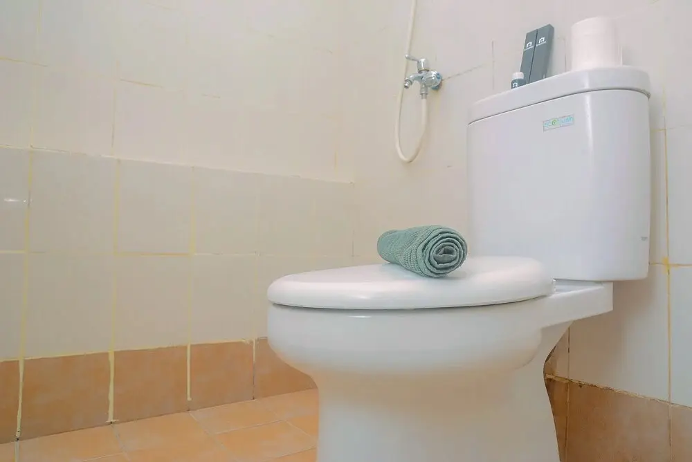 Джакарта: Bassura City 2BR Apartment with Minimalist Design near Shopping Mall