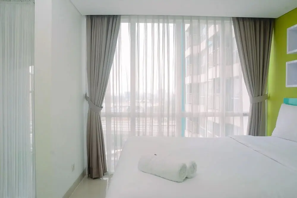 Джакарта: Cozy Studio with City View at H Residence Apartment
