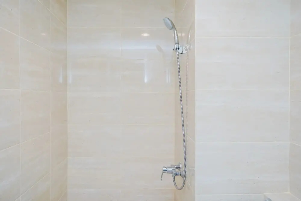 Тангеранг: Fully Furnished with Comfortable Design 2BR Apartment Springwood Residence