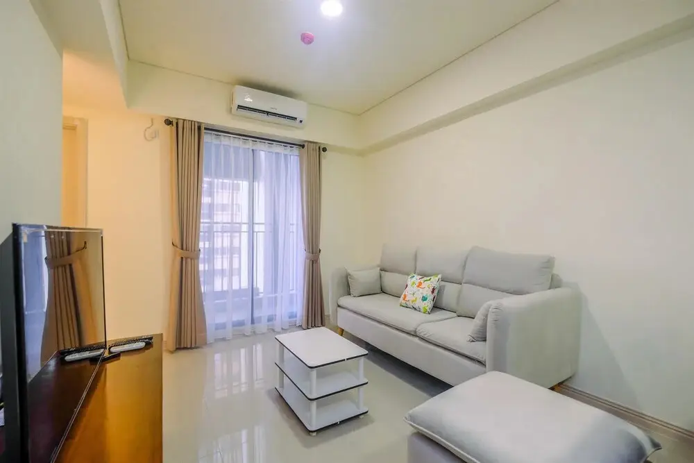 Сибату: Elegant and Cozy 2BR at Meikarta Apartment
