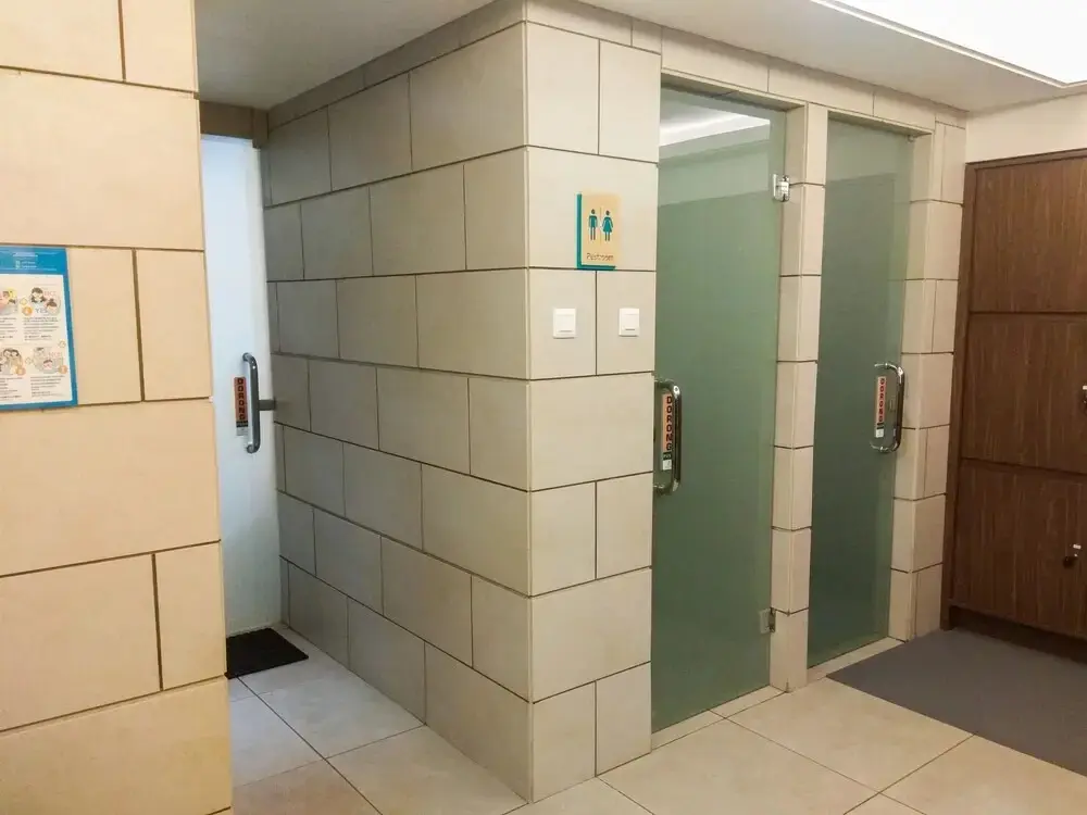 Чикаранг: Chic and Cozy 1BR Apartment at Mustika Golf Residence