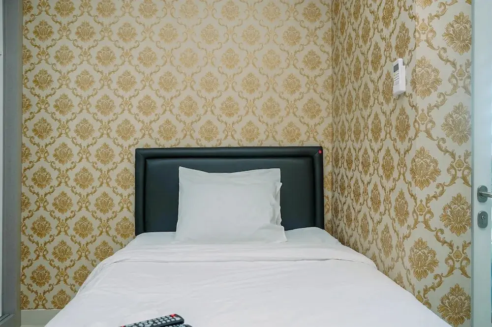 Бекаси: Compact and Modern Studio Room Apartment at Grand Kamala Lagoon