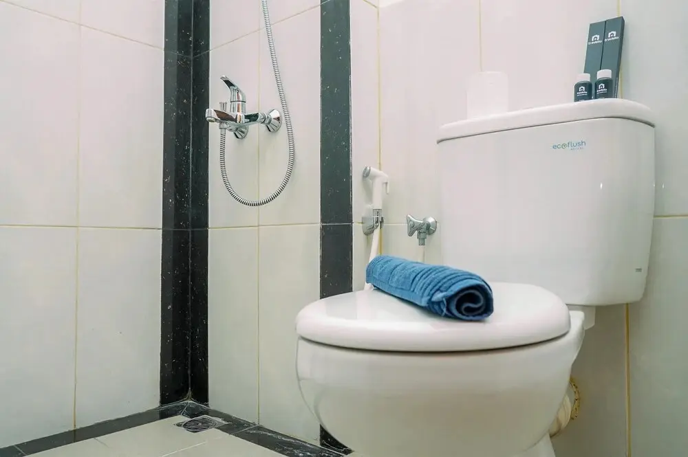 Бекаси: Compact and Modern Studio Room Apartment at Grand Kamala Lagoon
