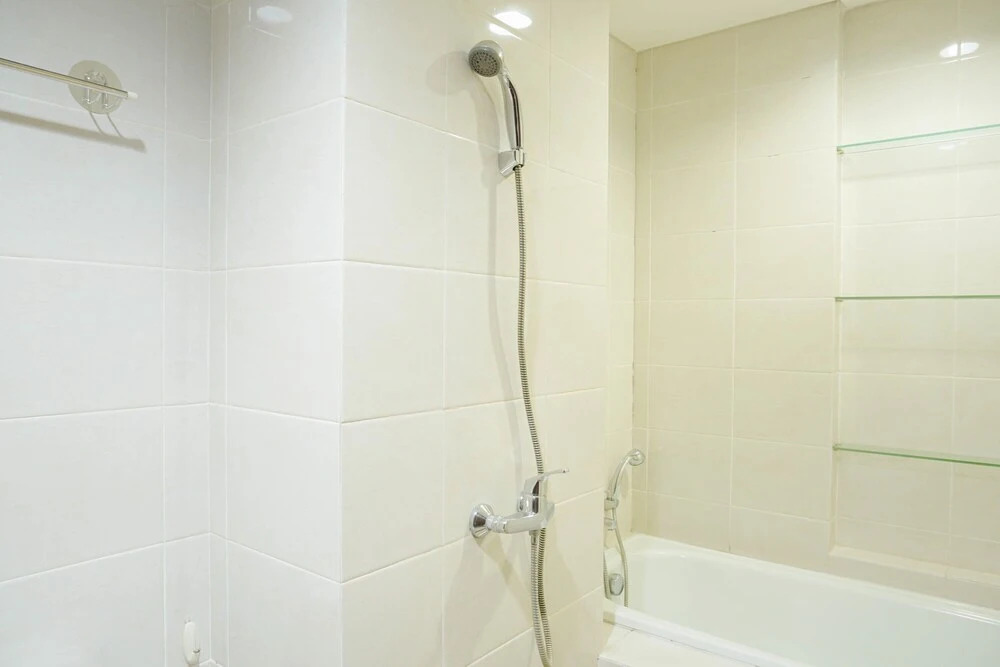 Джакарта: Beautiful and Luxury 2BR Apartment at St. Moritz