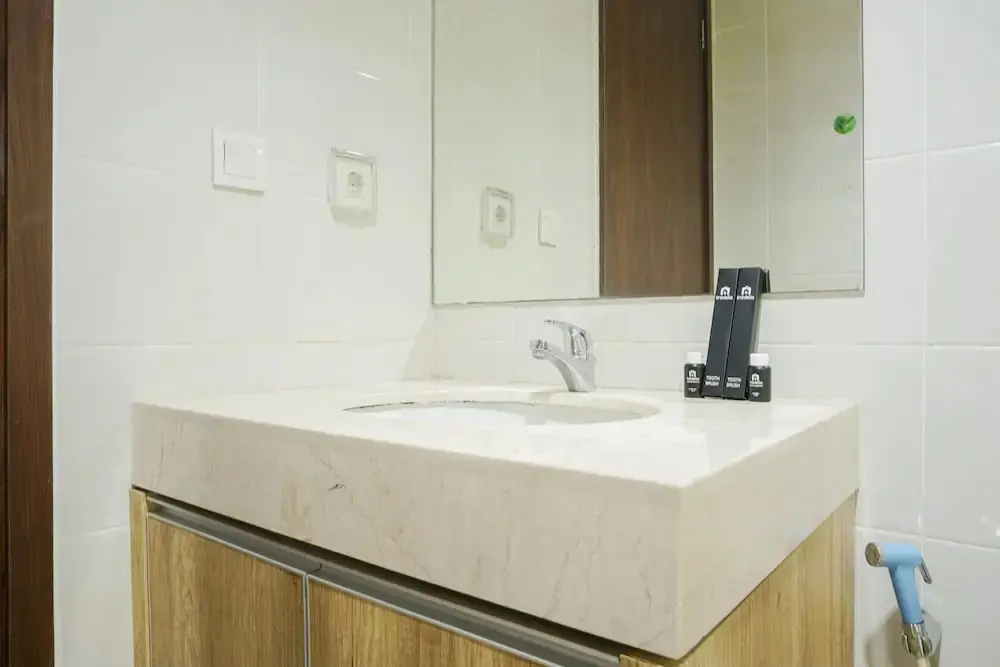 Джакарта: Beautiful and Luxury 2BR Apartment at St. Moritz