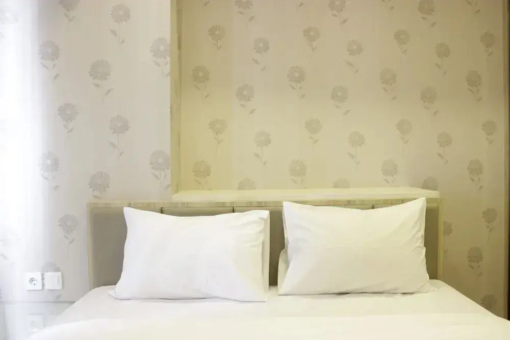 Бандунг: Homey and Chic 2BR Apartment Newton Residence