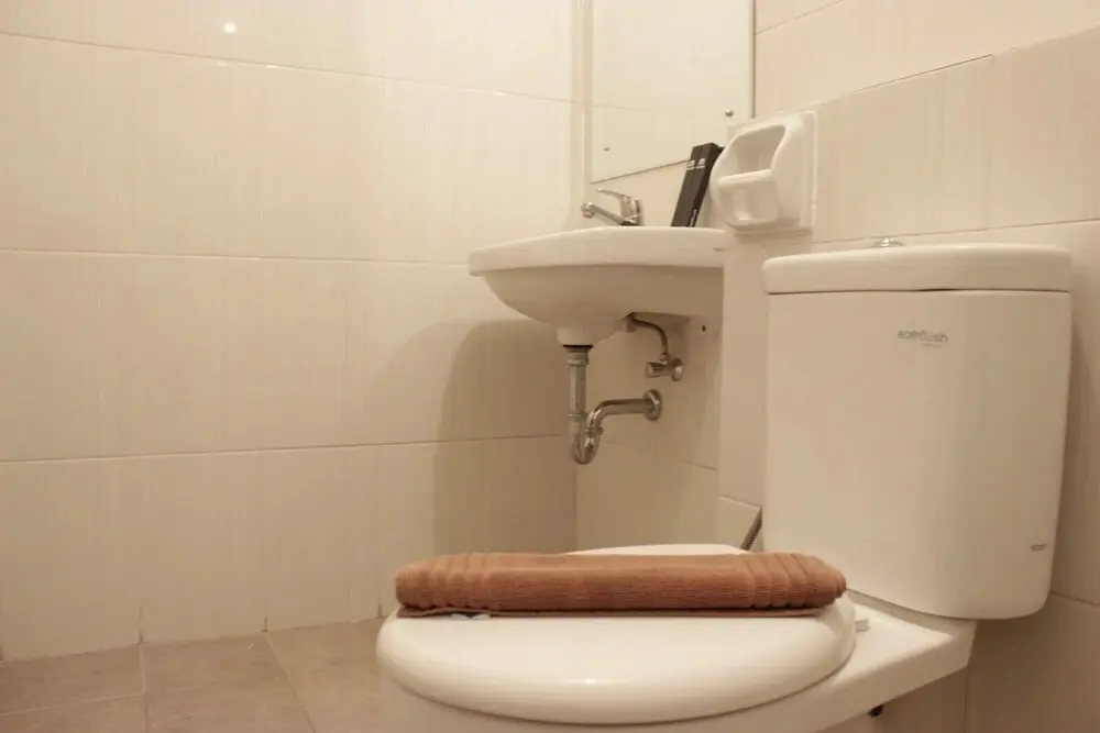 Бандунг: Homey and Chic 2BR Apartment Newton Residence