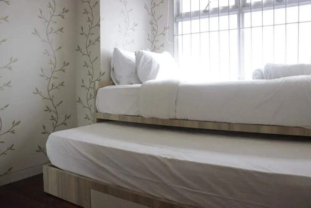 Бандунг: Homey and Chic 2BR Apartment Newton Residence