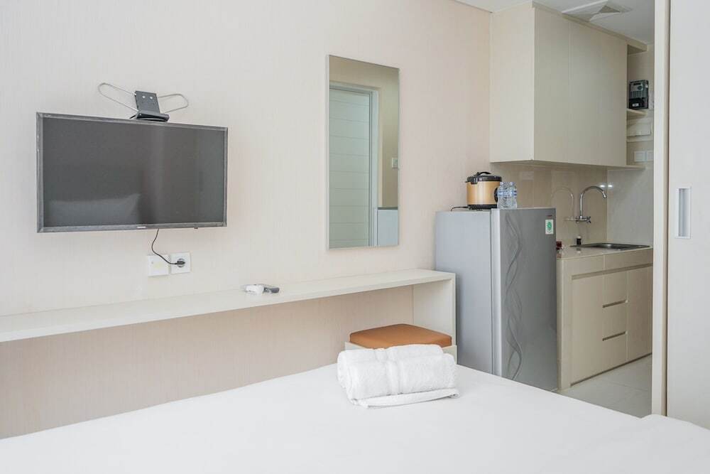 Тангеранг: Minimalist and Relaxing Studio Apartment at Springwood Residence