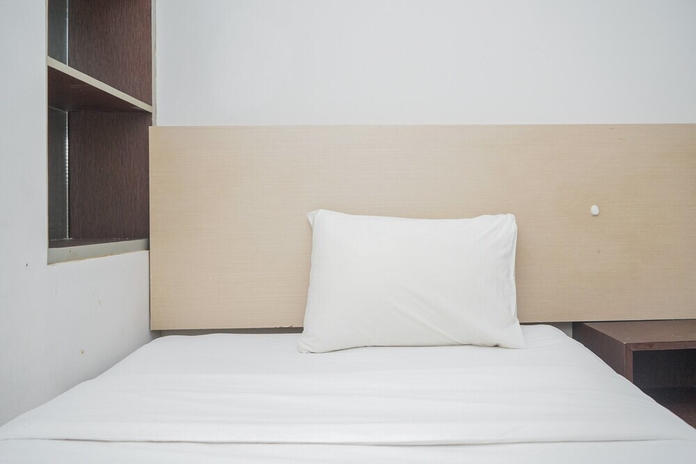 Тангеранг: Comfy and Simply 2BR Great Western Resort Apartment