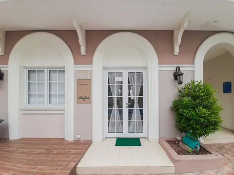 Best Deal Studio at Alesha Vanya Park Guest House (Sharing Bathroom) — фото 1