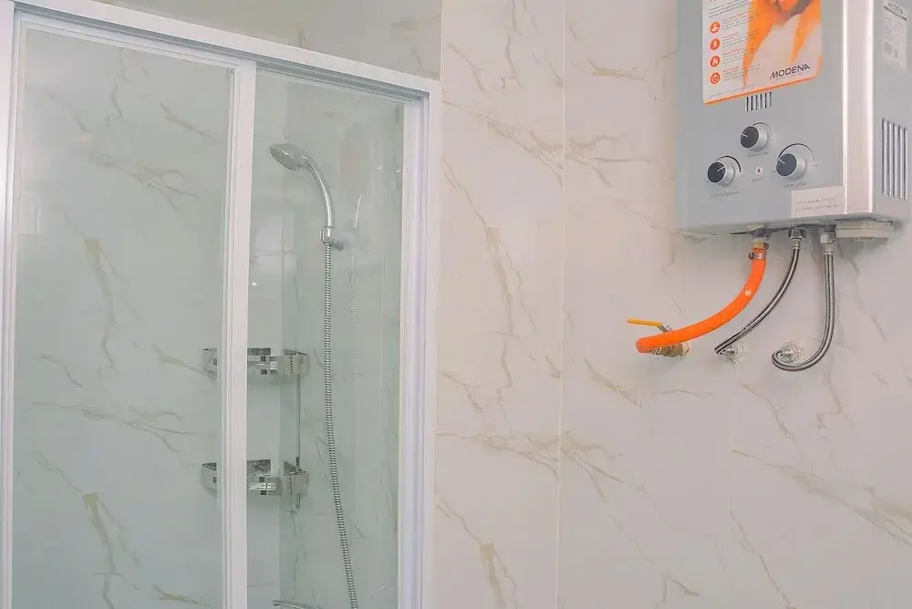 Бекаси: Grand Kamala Lagoon Studio Apartment with Modern Interior