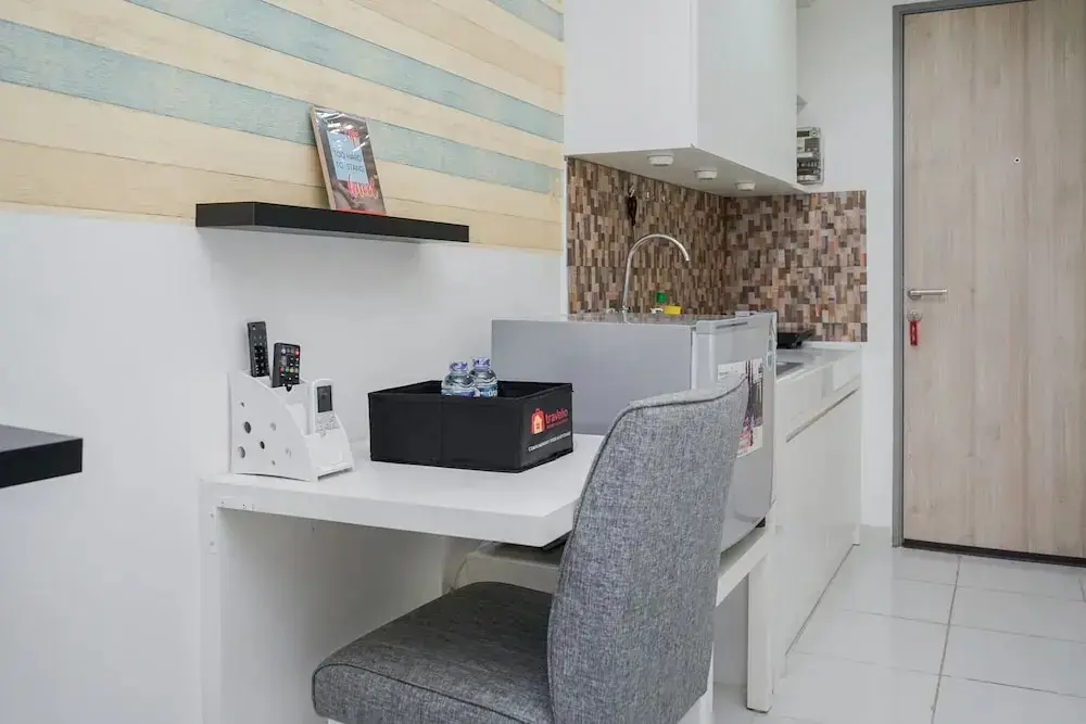 Южный Тангеранг: New Furnished with City View @ Studio Akasa Apartment