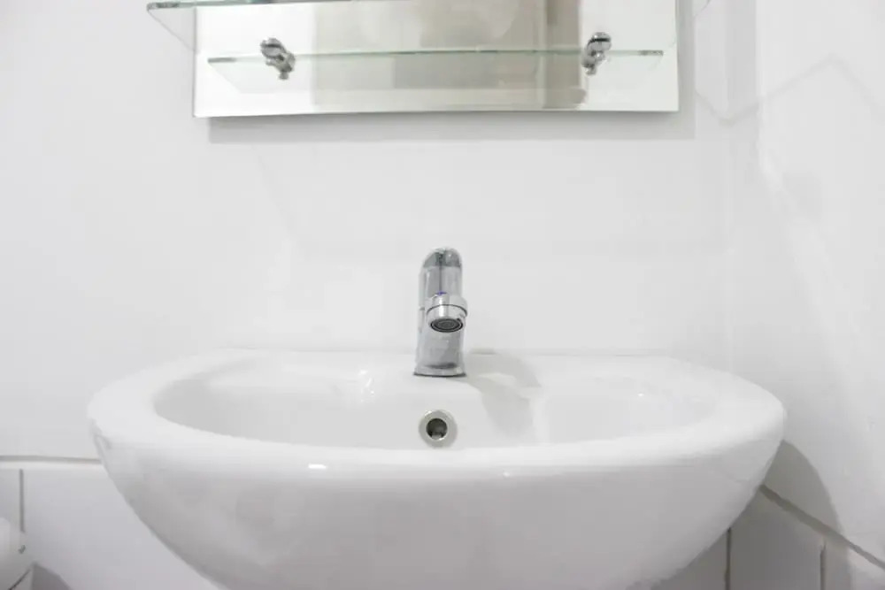 Бандунг: Stylish & Comfy 2BR Grand Asia Afrika Apartment