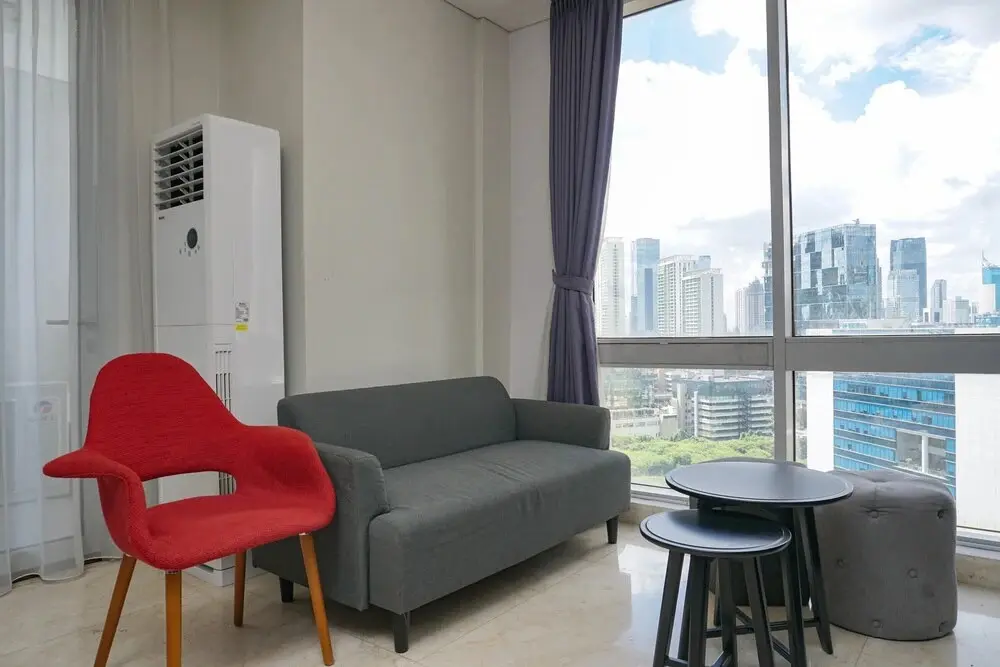 Джакарта: Modern and Stylish 2BR at The Empyreal Apartment