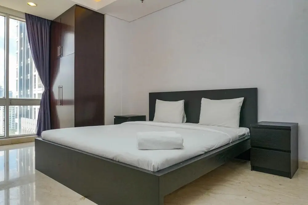 Джакарта: Modern and Stylish 2BR at The Empyreal Apartment