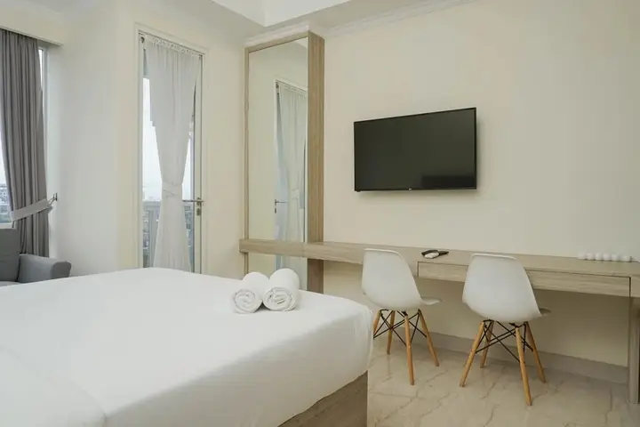 Джакарта: Well Appointed Studio at Menteng Park Apartment