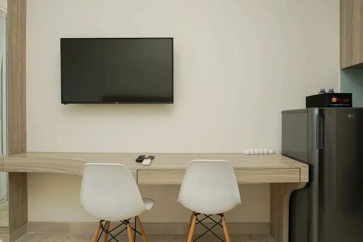 Джакарта: Well Appointed Studio at Menteng Park Apartment