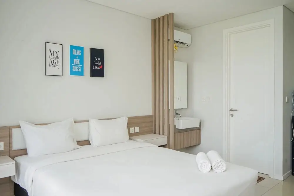 Тангеранг: Cozy with Modern Style Studio Paddington Heights Apartment near Alam Sutera