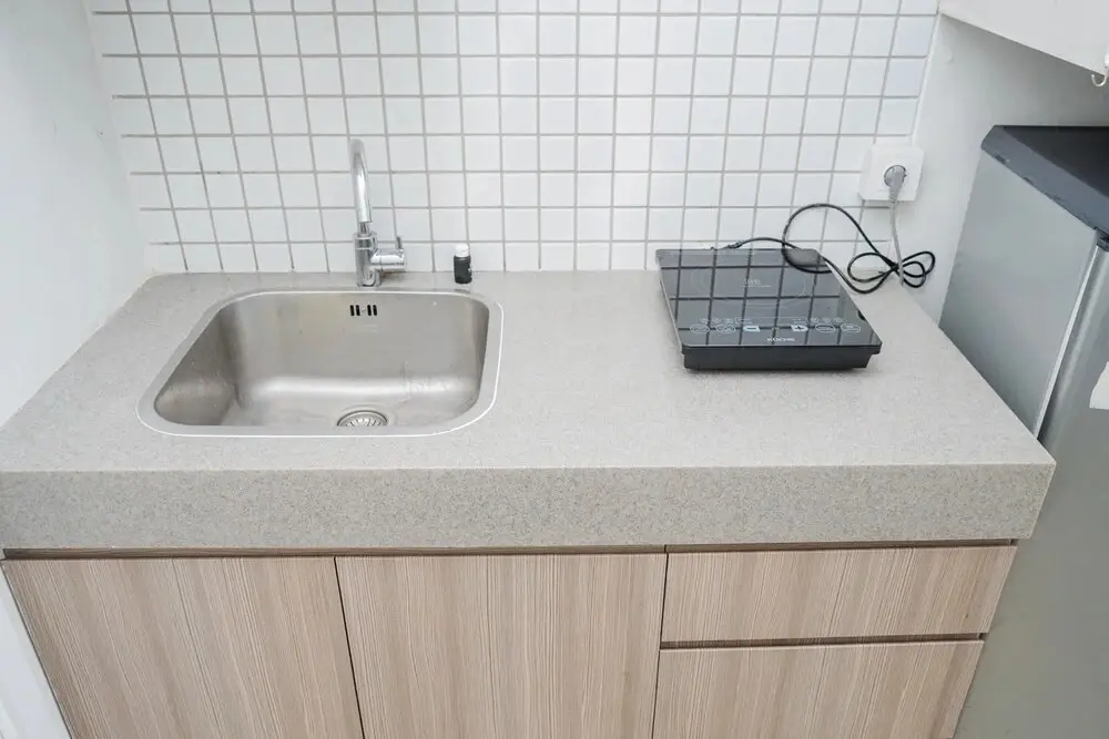 Тангеранг: Cozy with Modern Style Studio Paddington Heights Apartment near Alam Sutera