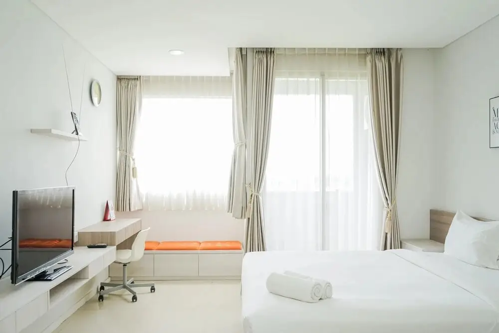 Тангеранг: Cozy with Modern Style Studio Paddington Heights Apartment near Alam Sutera