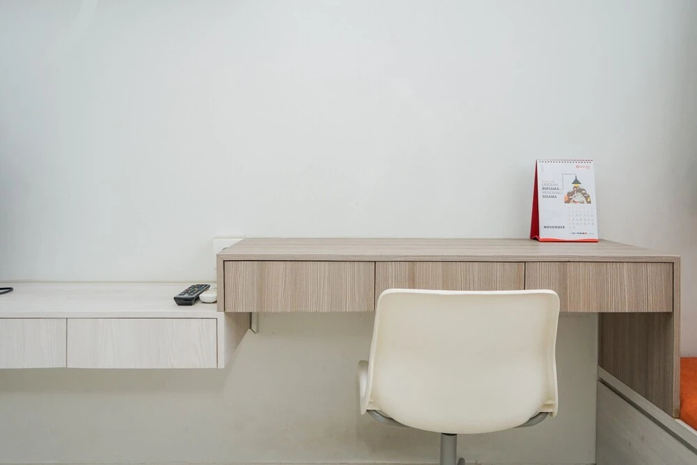 Тангеранг: Cozy with Modern Style Studio Paddington Heights Apartment near Alam Sutera
