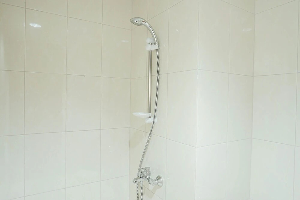Джакарта: Fully Furnished Apartment with Comfortable Design 2BR Vittoria Residence