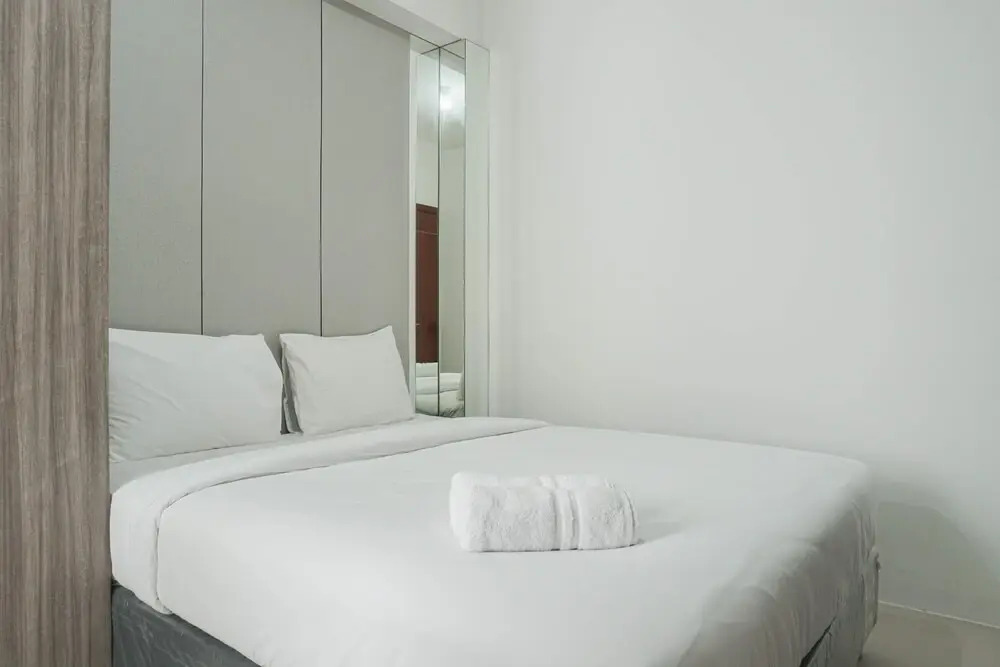 Джакарта: Fully Furnished Apartment with Comfortable Design 2BR Vittoria Residence