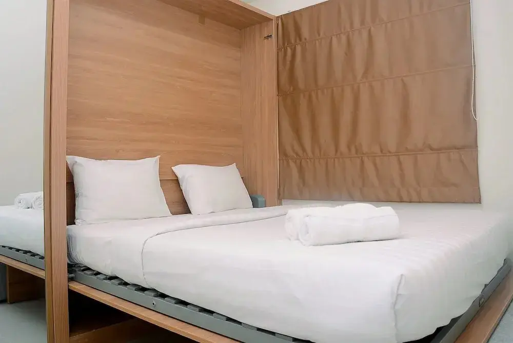 Джакарта: Trendy 2BR Green Pramuka Apartment