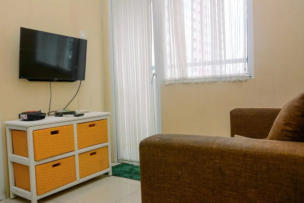 Джакарта: Compact and Homey 2BR at Green Pramuka Apartment