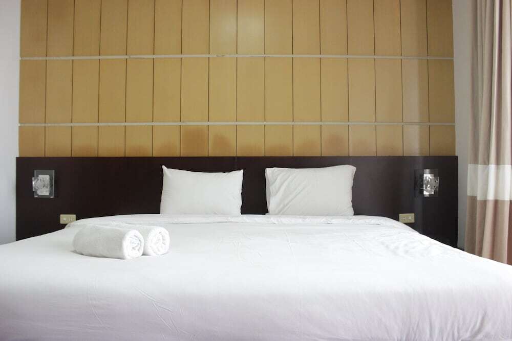 Бандунг: Spacious & Deluxe 2BR Dago Butik Apartment with Mountain View