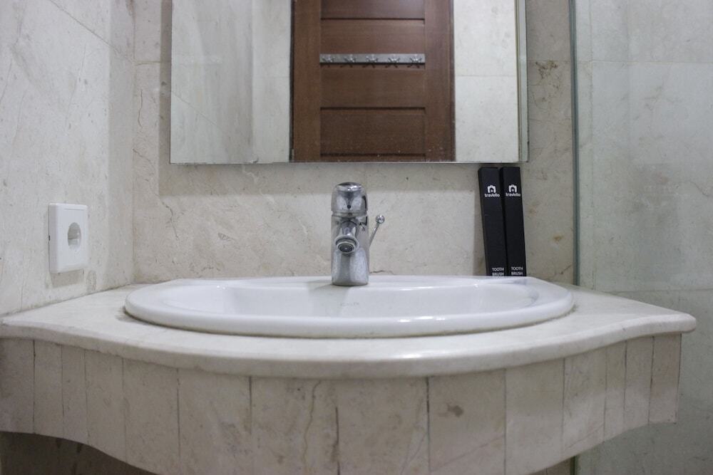 Бандунг: Spacious & Deluxe 2BR Dago Butik Apartment with Mountain View